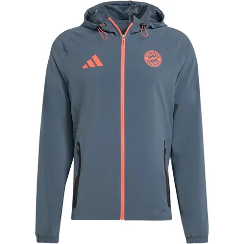 Adidas FC Bayern München Victory Jacke von adidas