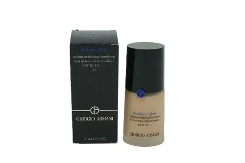 Giorgio Armani What A Glow Highlighter 03 Rhodonite - Bronzer mit strahlendem Finish, ideal für einen natürlichen Glow und perfekte Akzentuierung der Gesichtszüge.