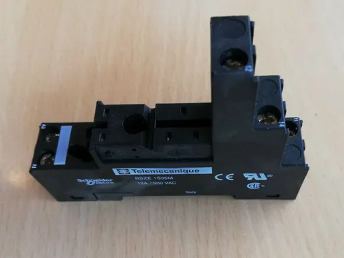 Telemecanique Schneider RSZE1S35M Socket Embase,Relaissockel,NEU,RSZE 1S35M 1 x