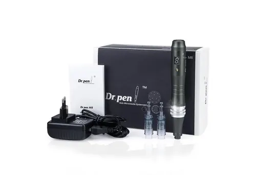 P-Beauty Dermaroller Dermapen M8 mit 2 Nadeln - Innovativer Dermapen M8 für effektive Hautverjüngung. Kompakt, mit starkem Motor und 400mAh Akku. Ideal für die Anwendung zu Hause und zur Unterstützung der Hautpflege.
