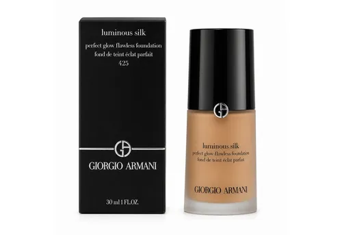 Giorgio Armani Luminous Silk Perfect Glow Foundation 4.25 - 30 ml - Make-up für Damen, sorgt für einen perfekten Glow und eignet sich für alle Hauttypen. Die hochwertige Formel bietet eine natürliche, strahlende Abdeckung.