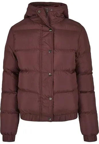 Urban Classics Damen Hooded Puffer Jacket - Cherry, XS - Funktionsjacke für Frauen, kurz geschnitten und schützt effektiv vor Wind und Kälte. Angenehm warm in 6 Farben, ideal für Streetwear-Outfits.