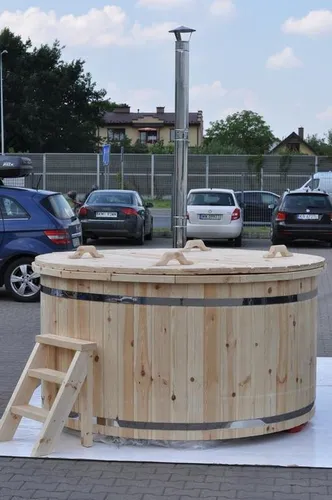 Erholungsbecken Sprudelbad Whirlpool Entspannungsbad Badefass - Rundes Whirlpool mit 10 Sitzplätzen und 3450 L Fassungsvermögen. Aus hochwertigem Holz gefertigt, bietet es Entspannung für die ganze Familie. Ideal für gesellige Abende im Freien.