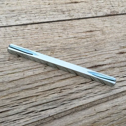 Dorn 11 cm Länge - für Haustüren zur Türklinken Montage Stärke 8 x 8 mm