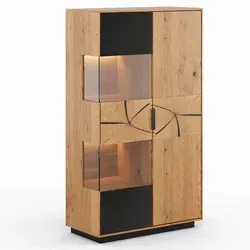Feldmann-Wohnen Vitrine aus Eiche mit Beleuchtung, 2-türig, 83x147x39 cm - Stilvolle Vitrine aus massivem Eichenholz mit 2 Türen und 8 Fächern. Die integrierte Beleuchtung setzt Ihre Lieblingsstücke perfekt in Szene. Lieferung im zusammengebauten Zustand, sofort einsatzbereit.