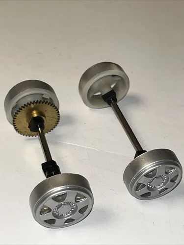 Cartronic 1:24 Fahrzeug  Typ Audi TT - Vorderachse + Hinterachse