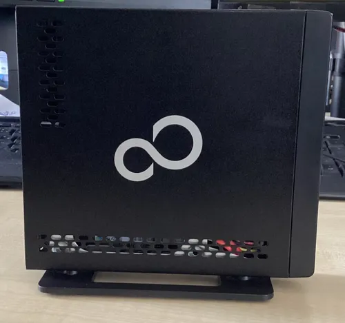 Fujitsu Esprimo Q558 von Fujitsu