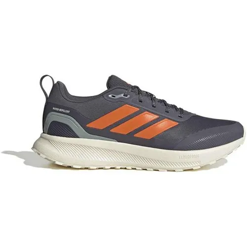 adidas Performance RUNFALCON 5 TR – Laufschuh für Natur und Park - Der RUNFALCON 5 TR von adidas bietet optimalen Grip auf unebenem Terrain und eine bequeme Cloudfoam-Dämpfung. Ideal für Läufe im Freien mit wasserabweisendem Obermaterial.