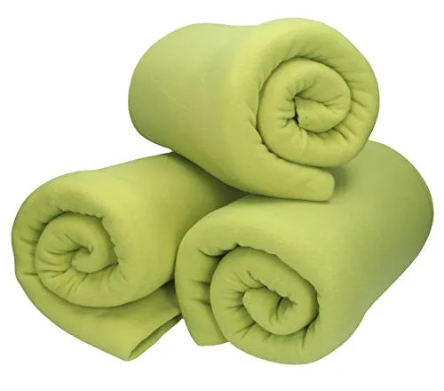 Betz Fleecedecke 3 Stück 130x170 cm – Flauschige Wohndecke in grasgrün - Kuschelige Fleecedecke 130x170 cm, ideal für gemütliche Stunden. Leicht, pflegeleicht und vielseitig einsetzbar – perfekt als Sofadecke oder Tagesdecke. Hochwertiges Material sorgt für dauerhaften Komfort.