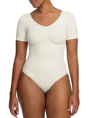 creamy fabrics T-Shirt Bodysuit Shapewear – Figurformender Body für Damen mit Po-Lifting Effekt