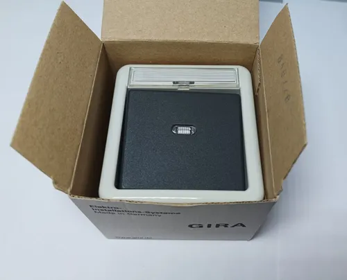 Gira Lichtschalter von Gira