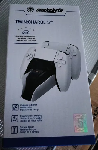 snakebyte PS5 TWIN CHARGE 5 - DualSense Ladestation für PlayStation 5, 2 Std Fast Charging für ununterbrochenes Gaming und Überladungsschutz