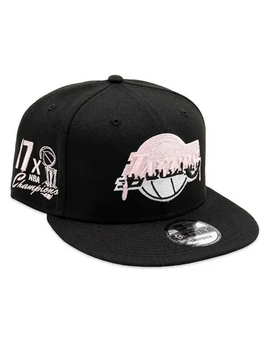 New Era 9Fifty Snapback Cap in schwarz von New Era
