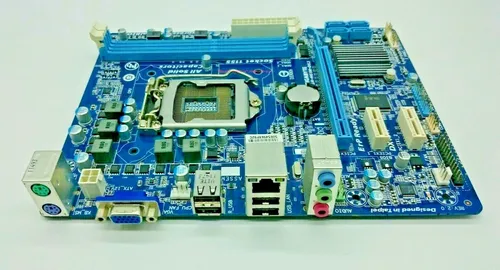 GIGABYTE GA-H61M-DS2 , LGA 1155/Sockel H2, Intel H61, Rev.: 2.0, I/O Shield