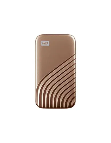 Western Digital My Passport™ SSD 500 GB - Gold - Externe Festplatte mit NVMe-Technologie, beeindruckenden Lesegeschwindigkeiten von bis zu 1.050 MB/s und robuster Hardwareverschlüsselung für maximale Datensicherheit.