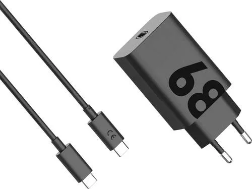 Motorola TurboPower 68 Ladegerät mit 6,5A USB-C-Kabel, Schwarz - Handy Ladegeräte mit Schnellladung und GaN-Technologie für effizientes Laden, ideal für unterwegs und Zuhause.