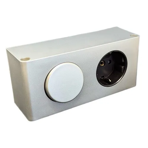 MiniBox Tischsteckdose mit Schuko Steckdose und Schalter - Praktische 1x Schuko Steckdose und 1x Schalter in Silber, ideal für Innenräume und vielseitige Anwendungen wie Büro oder Zuhause.