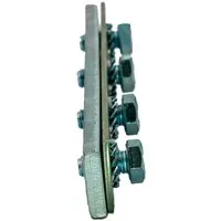 Dalsys Schienenverbinder für Montageschiene Silber - 25 Stück - Stützen: Robuste und langlebige Schienenverbinder aus verzinktem Stahl, ideal für flexible Anwendungen und einfache Montage dank vormontierter Schrauben.