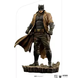 Knightmare Batman Zack Snyder's Justice League 1/10 Statue - Detailreiche 1/10 Statue von Knightmare Batman aus Zack Snyder's Justice League. Offiziell lizenziert, mit passender Base und ca. 22 x 16 x 11 cm groß. Perfekt für Sammler und Fans!