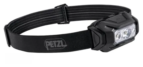 Petzl Stirnlampe Aria 2 RGB LED – Wasserdicht und Leistungsstark - Die Petzl Stirnlampe Aria 2 RGB LED bietet mit 450 Lumen eine beeindruckende Leuchtweite von bis zu 100 m. Ihre wasserdichte Bauweise und die verschiedenen Lichtmodi machen sie ideal für Outdoor-Abenteuer.