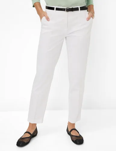 Brax 5-Pocket-Hose in Weiß - Stilvolle 5-Pocket-Hose aus hochwertigem Materialmix für optimalen Tragekomfort. Pflegeleicht und ideal für den täglichen Einsatz.