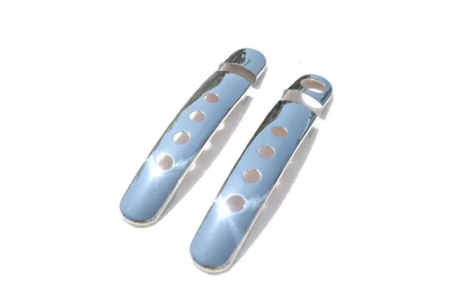 OMAC Zierleisten-Aufkleber für VW Polo 2001-2009 – Edelstahl Silber 2tlg - Hochwertiger Zierleisten-Aufkleber aus rostfreiem Edelstahl für VW Polo. Schützt Ihre Türgriffe vor Kratzern und verleiht Ihrem Fahrzeug einen eleganten Look. Einfache Montage ohne Bohren, ideal für eine schnelle Aufwertung.