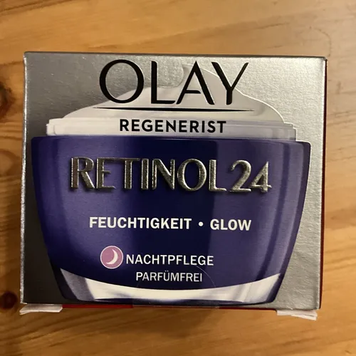 Olay Regenerist Retinol24 Feuchtigkeit Glow Nachtpflege 50ml - Nachtpflege für alle Hauttypen, parfümfrei und mit Retinol für eine sichtbare Hautverjüngung über Nacht.