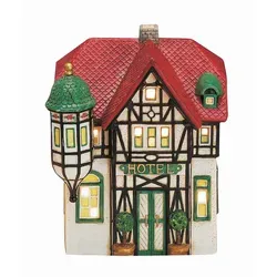 Dekohaus aus Keramik, Mehrfarbig, 15x19x12 cm - Dieses mehrfarbige Dekohaus aus Keramik ist 15x19x12 cm groß und ideal für kreative Dekorationen. Setzen Sie stilvolle Akzente in Ihrem Zuhause oder Büro mit diesem einzigartigen Dekoobjekt! Es bringt Farbe und Charme in jeden Raum.