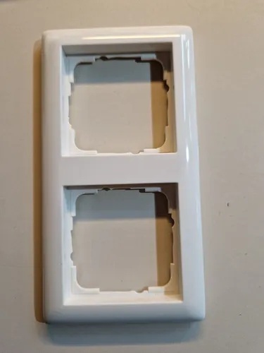 Gira System 55 Reinweiß glänzend 