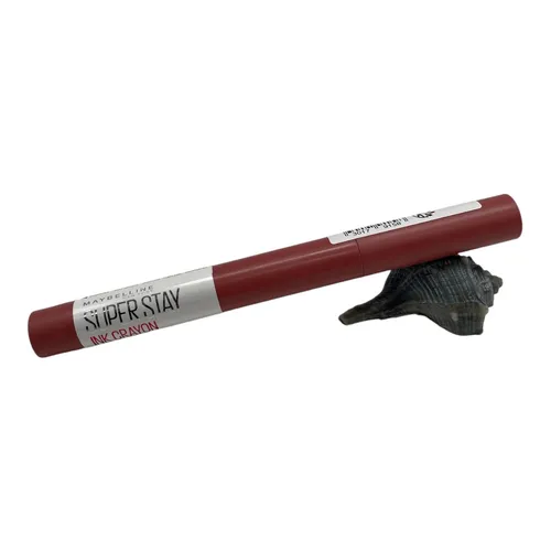 Maybelline New York Super Stay Ink Crayon Lippenstift, Nr. 15 Lead The Way - Lippenstift mit matt und langanhaltend, bis zu 8 Stunden Halt, hohe Deckkraft und präzise Anwendung dank der speziellen Spitze. Perfekt für intensive Farben und ein angenehmes Tragegefühl.