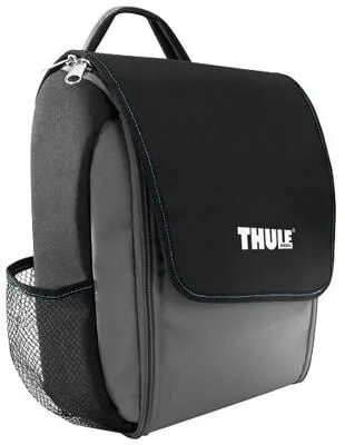 Thule Toilettenset schwarz - Praktisches Toilettenset mit 13 Taschen für optimale Organisation im Badezimmer. Inklusive abnehmbarem Spiegel und zusätzlichem Stauraum für Erste-Hilfe-Artikel.