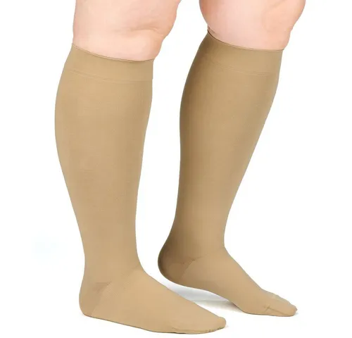 COMPRESSANA Strumpfhose Compressana Free extra kurz CCL1 - Strumpfhosen mit hohem Arbeitsdruck für optimale Kompression und Bewegungsfreiheit. Rutschfest und atmungsaktiv, ideal für den täglichen Gebrauch.