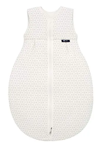 Alvi Schlafsack Baby Mäxchen light – atmungsaktiver Sommerschlafsack aus 100% Baumwolle - Der Alvi Schlafsack für Babys sorgt für komfortable Nächte in warmen Sommermonaten. Mit einem langen Reißverschluss für einfaches An- und Ausziehen und aus hochwertigem Baumwoll-Jersey gefertigt, ist er ideal für einen erholsamen Schlaf.