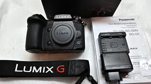 Panasonic LUMIX G9 20.3MP Spiegellose Systemkamera von Panasonic
