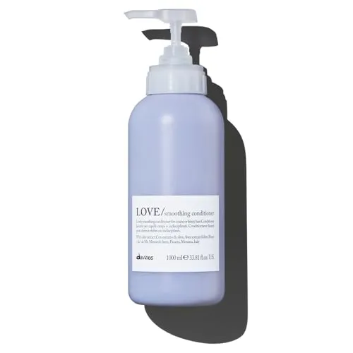 Davines Essential Haircare Love Smooth Conditioner 1000 ml - Conditioner für glattes und glänzendes Haar, ideal gegen Krause und Verfilzungen. Mit Vitamin E für intensive Pflege und Schutz vor Austrocknung.