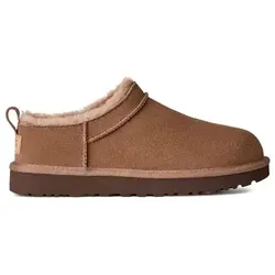 UGG CLASSIC MICRO Clog Homeslippers - Modische Hausschuhe aus Veloursleder mit weichem Lammfell-Innenfutter und 4 cm Plateauhöhe – ideal für gemütliche Stunden zu Hause!