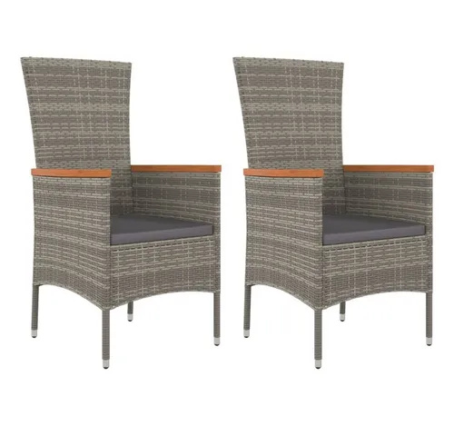 furnicato Gartenstuhl mit Kissen – 2er Set aus Poly Rattan in Grau - Elegante Gartenstühle im 2er Set, aus robustem Poly Rattan gefertigt. Bequeme Kissen sorgen für optimalen Sitzkomfort im Freien.