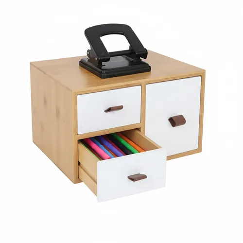 Relaxdays Schubladenbox aus Bambus & MDF, 3 Schubladen, HBT: 15 x 25 x 20 cm, Schreibtisch Organizer - Praktische Schubladenbox für die Aufbewahrung von Kleinteilen - ideal für Büro und Zuhause. Aus hochwertigem Bambus und MDF gefertigt, sorgt sie für Ordnung und Stil auf jedem Schreibtisch.