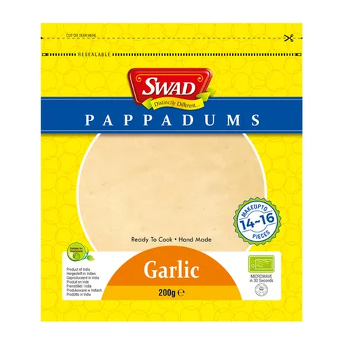 SWAD Knoblauch-Pappadums, knusprige indische Fladenbrot-Chips – Der knackige Snack für unterwegs, 200 g-Packung
