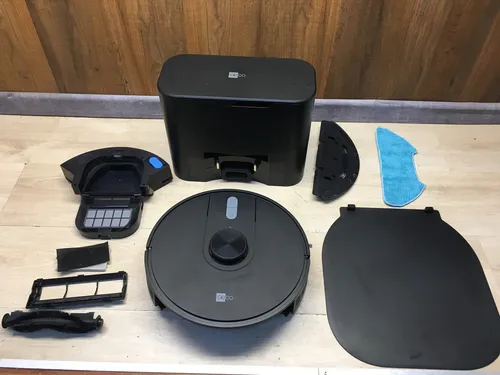 aeco VacuBot X5 PLUS Saug-/Wischroboter mit Absaugstation
