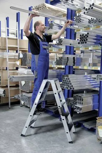 Stehleiter Clip-Step 2x3 Stufen aus Aluminium