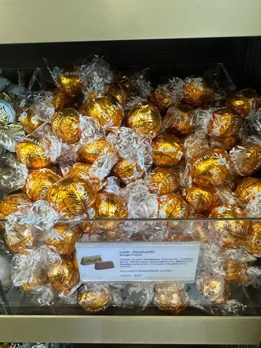 Lindt & Sprüngli Lindor Beutel Caramel, 1000 g in braun von Lindt