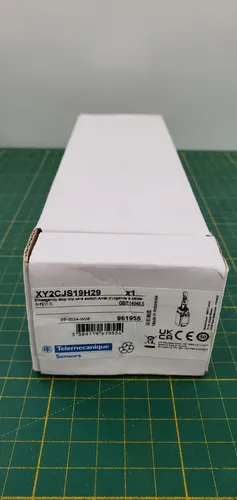 Telemecanique XY2CJS19H29 Seilzugschalter IP67 - Robuster Seilzugschalter mit IP67 Schutz, ideal für anspruchsvolle Elektroinstallationen in Innen- und Außenbereichen.