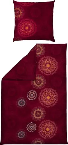 Erwin Müller Flanell Bettwäsche Mandala - Bordeaux, 80x80 cm / 155x200 cm - Erwin Müller Flanell Bettwäsche mit fantasievollen Mandalas für ein gemütliches Ambiente. Die samtig-weiche Qualität sorgt für wohlige Wärme und ist atmungsaktiv. Mit praktischem Reißverschluss für einfaches Beziehen.
