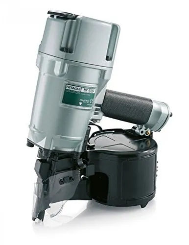 Hitachi NV83A2 Coil Nagler - Tacker für präzise Befestigungen, ideal für Dach- und Wandkonstruktionen mit schnellem Nagelwechsel und hoher Leistung.