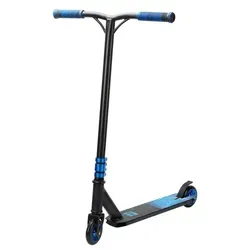 Boldcube Deluxe Stunt Scooter - Blue Night - Navy 40 - Der BOLDCUBE Deluxe Stunt Scooter ist ideal für Fahranfänger im Skatepark. Mit rutschfestem Deck und leichtem Aluminiumrahmen ermöglicht er sanfte Drehungen und hohe Stabilität. Perfekt für erste Tricks und maximalen Spaß!
