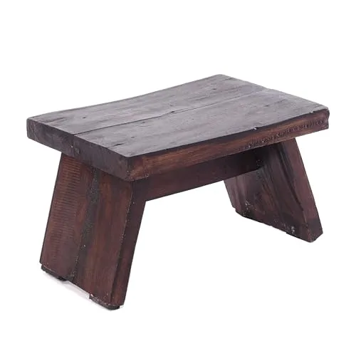 DESIGN DELIGHTS NOSTALGISCHER FUSSHOCKER SCHEMEL - Hocker fürs Kinderzimmer, aus massivem Recyclingholz, handgefertigt und einzigartig im Charakter. Ideal zum Füße hochlegen oder als dekoratives Element. Maße: 18,5x29x19,5 cm.