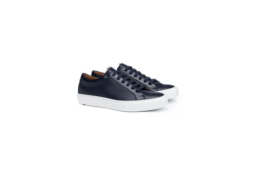 Lloyd Sneaker blau 41 EU (7,5 UK) - Sneaker in Dunkelblau aus hochwertigem Glattleder, mit Wechselfußbett für optimalen Komfort und ideale Passform.