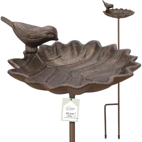 wildlife home Vogeltränke stehend groß auf Stab - Durstiges Vögelchen - Wildvogeltränke aus frostsicherem Gusseisen, ideal für Garten und Balkon. Pflegeleicht und stabil, bietet sie Vögeln einen sicheren Wasserplatz das ganze Jahr über.