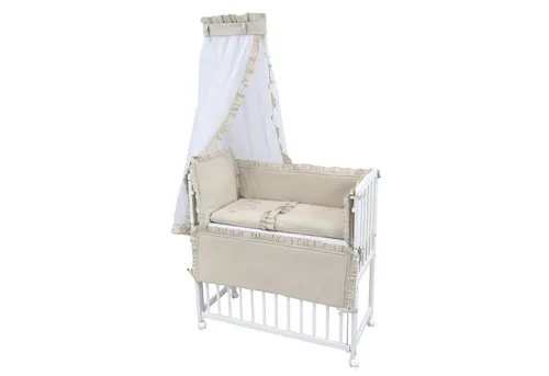 Baby-Delux Beistellbett 90x40 cm mit Matratze & Bettwäsche Set in Weiß/Beige - Hochwertiges Beistellbett aus Kiefer Massivholz, höhenverstellbar in 3 Positionen. Inklusive antiallergischer Matratze und stilvollem Bettwäsche-Set für ein gemütliches Schlafumfeld.